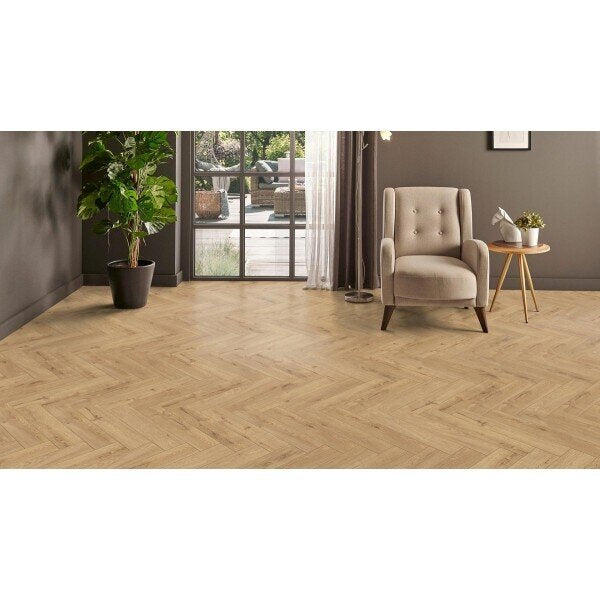 Ламиниран паркет 8мм Kaindl 32675 AC5/32, Oak Edinburgh, Herringbone Small plank, V4